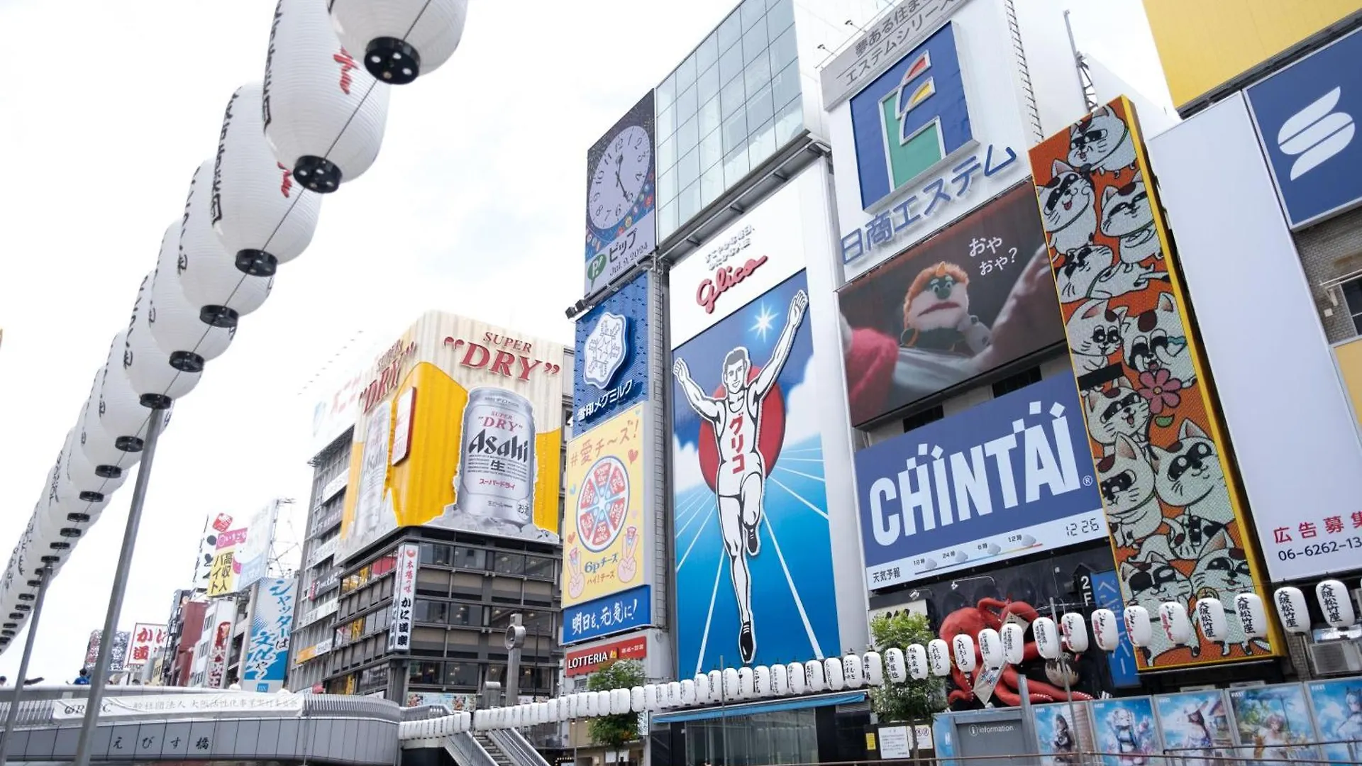 大阪市The Peak Shinsaibashiアパートメント アパート 大阪市